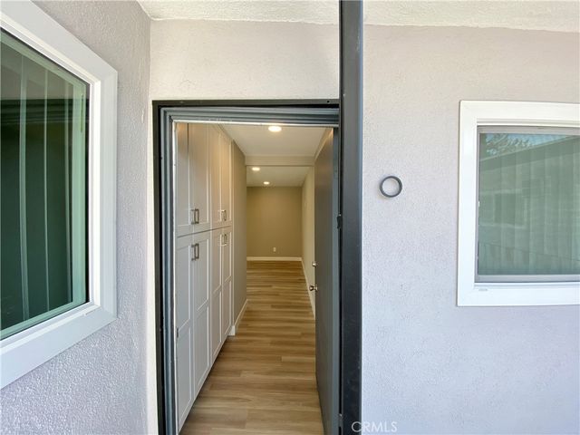 919 E Acacia Avenue O, Glendale, CA 91205