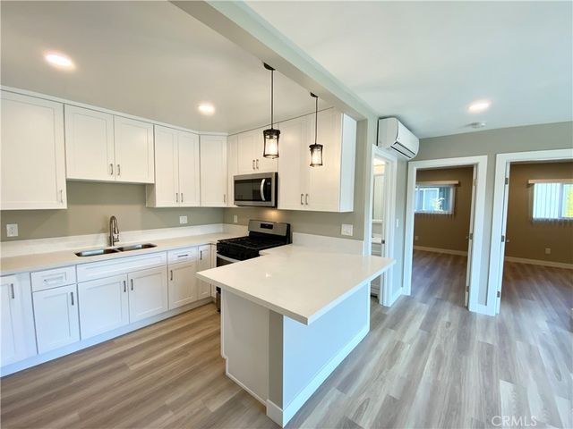 919 E Acacia Avenue O, Glendale, CA 91205