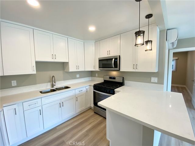 919 E Acacia Avenue O, Glendale, CA 91205