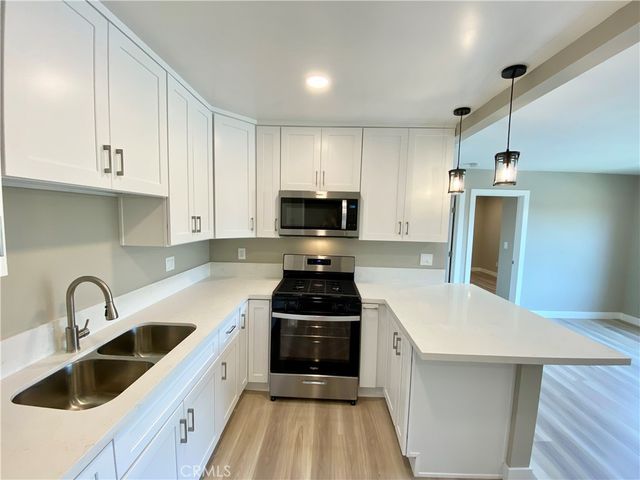 919 E Acacia Avenue O, Glendale, CA 91205