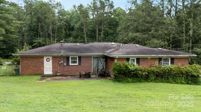3284 Dry Ponds Road, Granite Falls, NC 28630