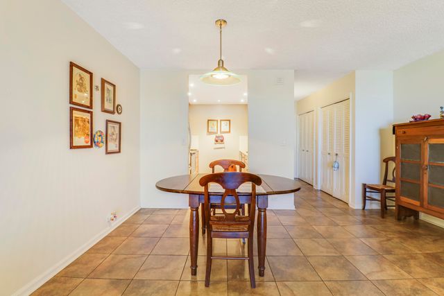 1200 Marine Way Apt 607, North Palm Beach, FL 33408