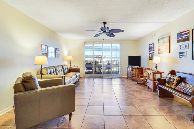 1200 Marine Way Apt 607, North Palm Beach, FL 33408