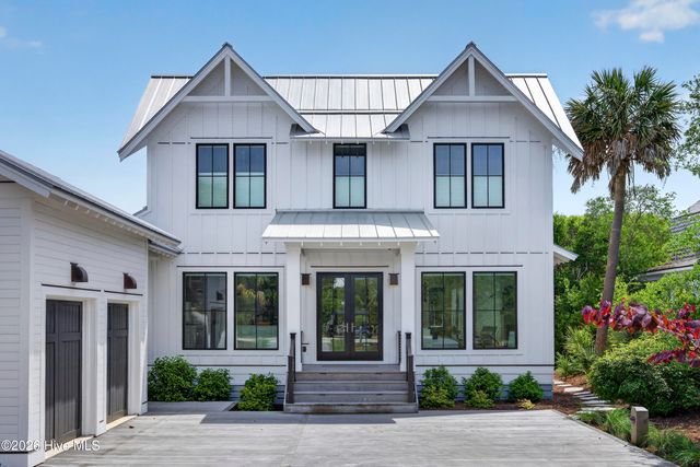 196 Portsmouth Way, Southport, NC 28461