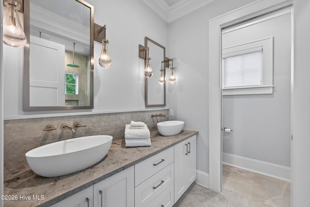 196 Portsmouth Way, Southport, NC 28461