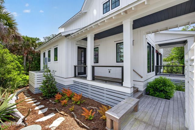 196 Portsmouth Way, Southport, NC 28461