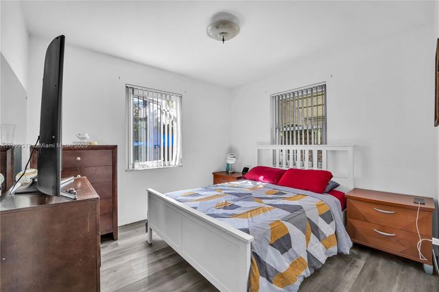 100 NW 123rd St, North Miami, FL 33168