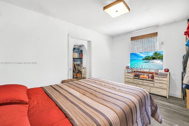 100 NW 123rd St, North Miami, FL 33168