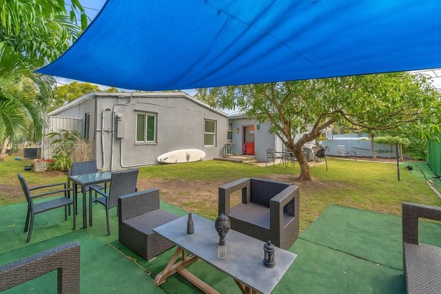 100 NW 123rd St, North Miami, FL 33168