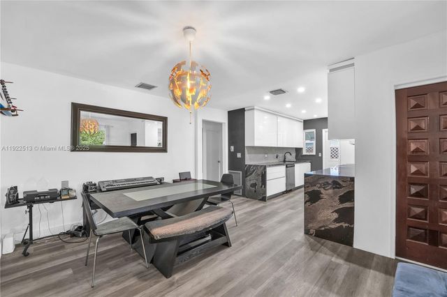 100 NW 123rd St, North Miami, FL 33168