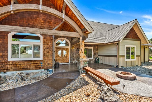9075 NW Panorama View, Prineville, OR 97754