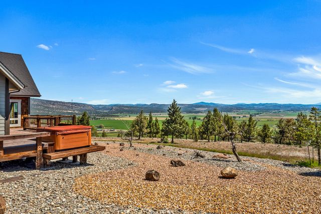 9075 NW Panorama View, Prineville, OR 97754