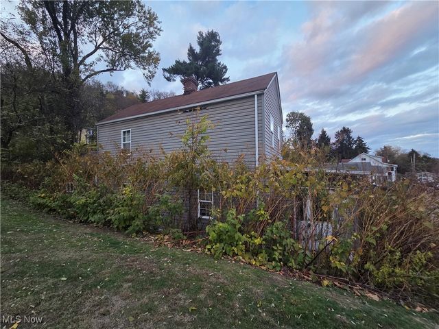 1209 N 8th Street, Martins Ferry, OH 43935