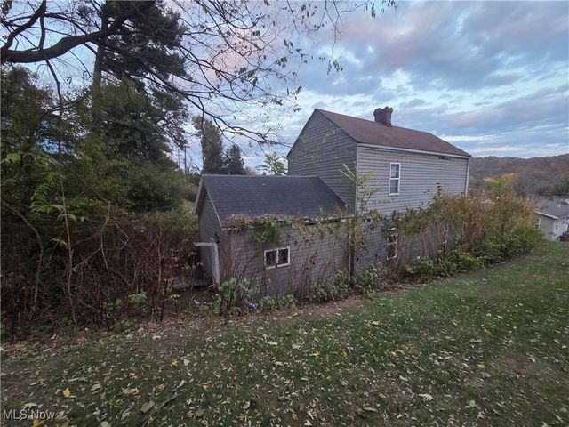 1209 N 8th Street, Martins Ferry, OH 43935