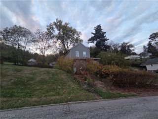 1209 N 8th Street, Martins Ferry, OH 43935
