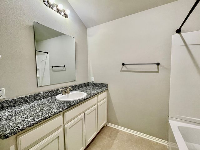 3115 N Hickory Street, Sherman, TX 75092