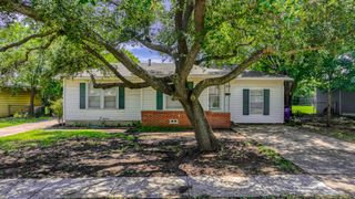 316 E Mustang Street, Crowley, TX 76036