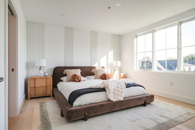 15 Jewett Pl B, Newton, MA 02458