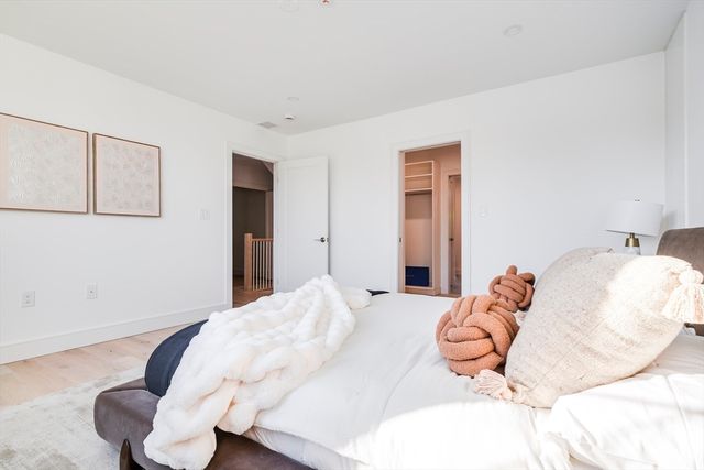 15 Jewett Pl B, Newton, MA 02458