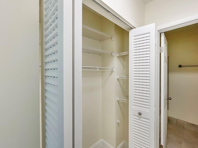 8921 NW 28th Drive B, Coral Springs, FL 33065