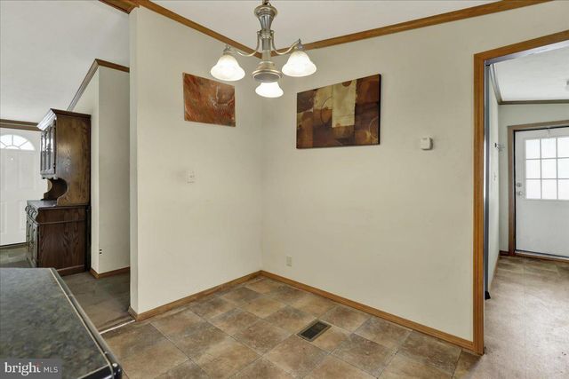 137 MADGE DR, Lancaster, PA 17603