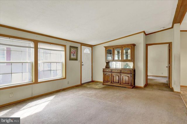 137 MADGE DR, Lancaster, PA 17603