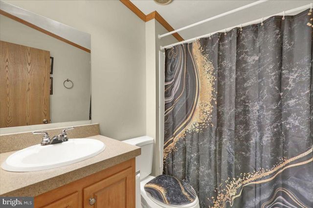 137 MADGE DR, Lancaster, PA 17603