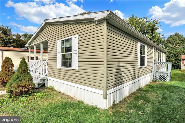 137 MADGE DR, Lancaster, PA 17603