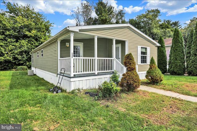 137 MADGE DR, Lancaster, PA 17603