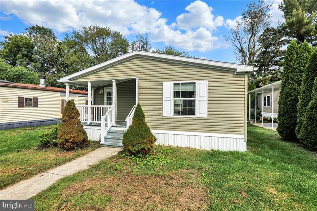 137 MADGE DR, Lancaster, PA 17603