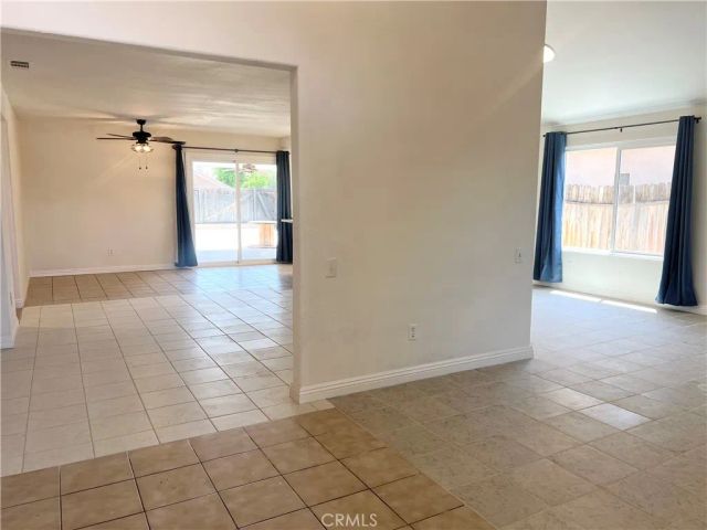 1084 E Evans Street, San Jacinto, CA 92583