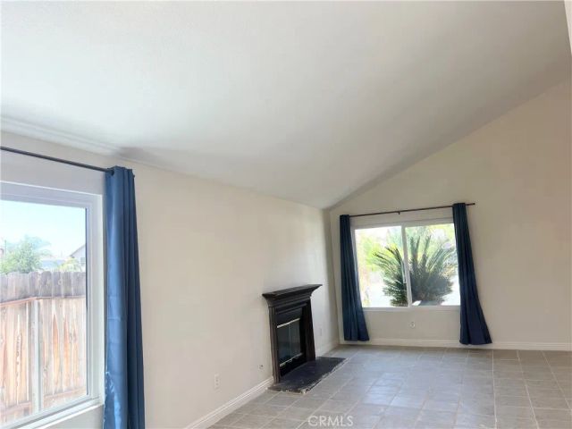 1084 E Evans Street, San Jacinto, CA 92583