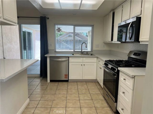1084 E Evans Street, San Jacinto, CA 92583