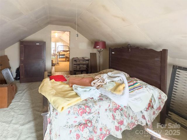 141 Burleson Drive, Bakersville, NC 28705