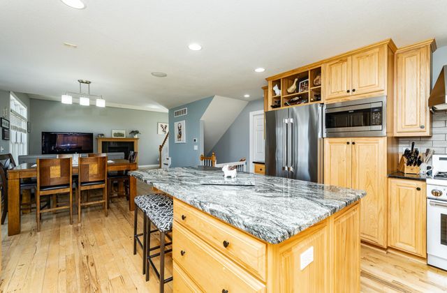 2721 Boulder Ridge Drive NW, Rochester, MN 55901