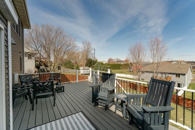 2721 Boulder Ridge Drive NW, Rochester, MN 55901