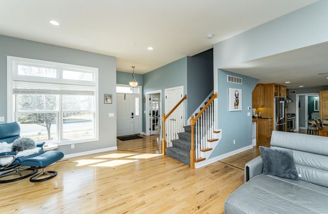 2721 Boulder Ridge Drive NW, Rochester, MN 55901