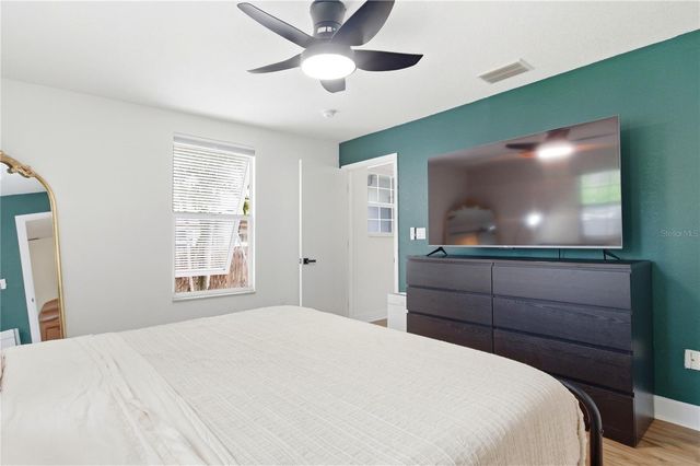 2710 16TH AVENUE N, St Petersburg, FL 33713