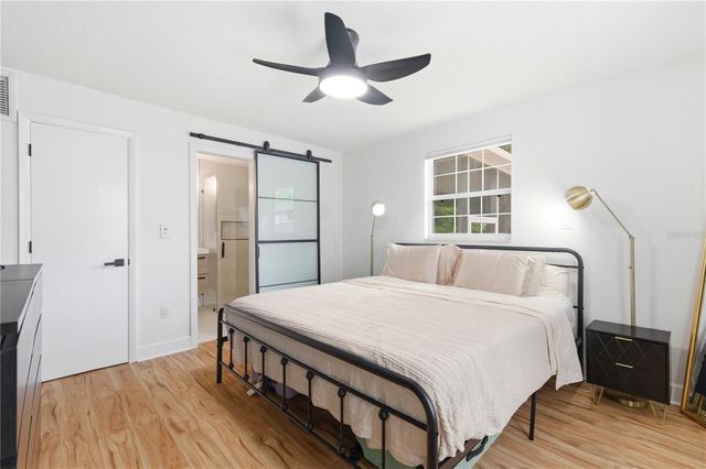 2710 16TH AVENUE N, St Petersburg, FL 33713