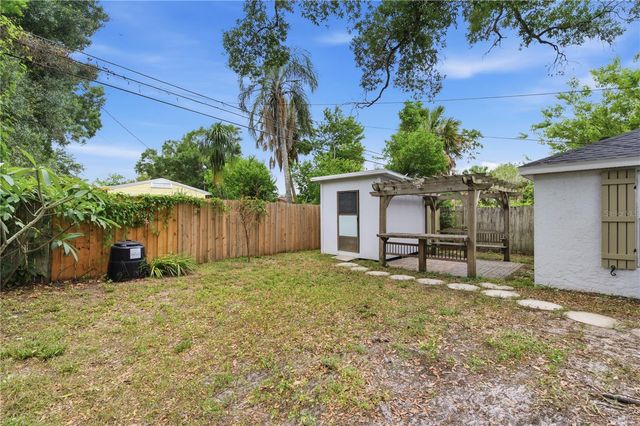 2710 16TH AVENUE N, St Petersburg, FL 33713