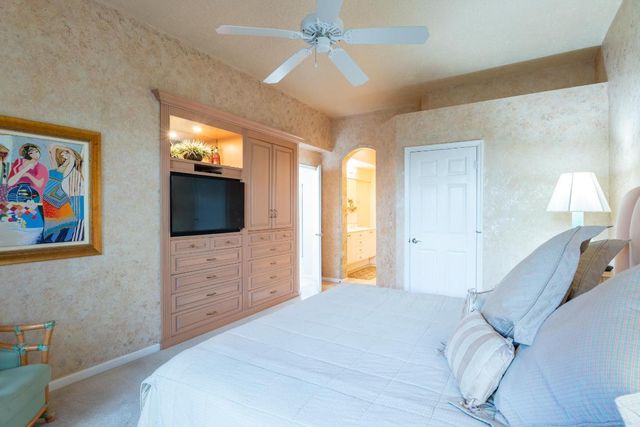 7691 Cardinal Court, West Palm Beach, FL 33412