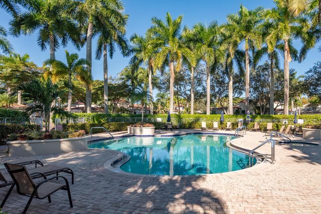 7691 Cardinal Court, West Palm Beach, FL 33412