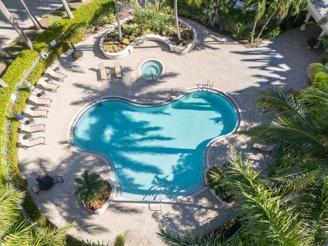 7691 Cardinal Court, West Palm Beach, FL 33412