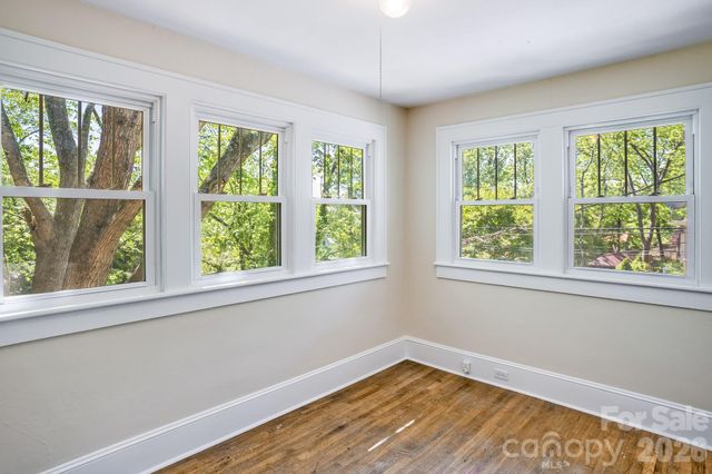 32 Swannanoa Avenue, Asheville, NC 28806