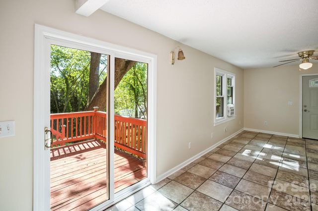 32 Swannanoa Avenue, Asheville, NC 28806