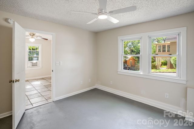 32 Swannanoa Avenue, Asheville, NC 28806