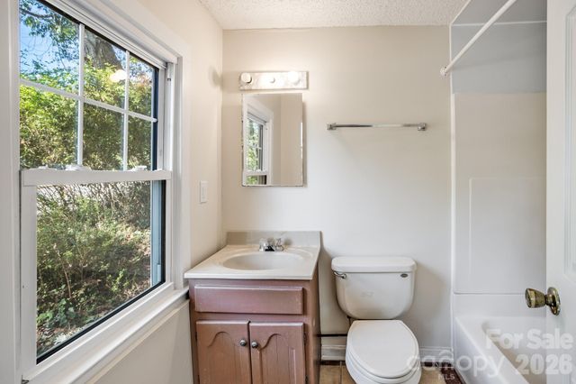 32 Swannanoa Avenue, Asheville, NC 28806