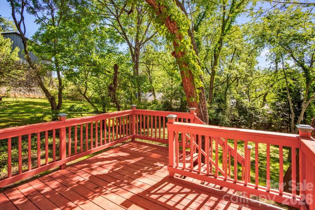 32 Swannanoa Avenue, Asheville, NC 28806