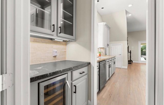 2831 Hazy Hillside Court, Houston, TX 77345