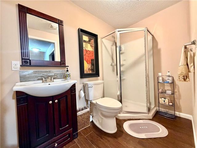 13920 W 143RD Court, Olathe, KS 66062